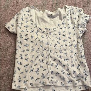 White and Blue Floral Print Short Sleeve Top